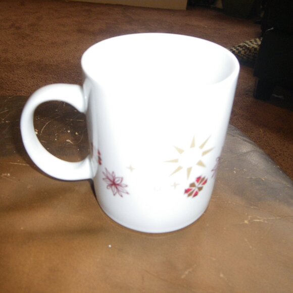 Starbucks Geometric Flower Star Pattern 12 oz. Coffee Mug - Picture 3 of 4